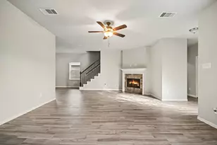 5127 Gulf Stream Ln, Bacliff, TX 77518 - Photo 5