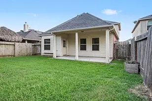 5127 Gulf Stream Ln, Bacliff, TX 77518 - Photo 25