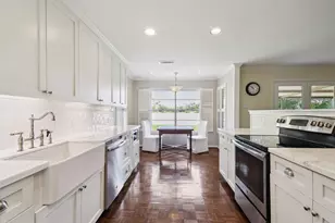 907 Gondola St, Sugar Land, TX 77478 - Photo 7