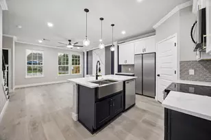 938 A&b South Ln, Houston, TX 77088 - Photo 7