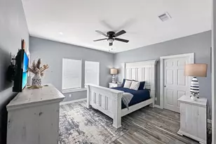 1991 Royalville Ct, Port Bolivar, TX 77650 - Photo 17