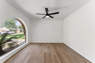 2914 Riata Ln, Houston, TX 77043 - Photo 19