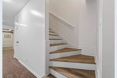 5530 Holly Street #F, Houston, TX 77081 - Photo 9