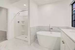 2004 Nantucket Dr, Houston, TX 77057 - Photo 29