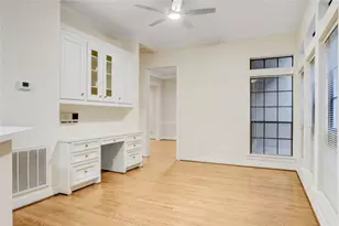 2004 Nantucket Dr, Houston, TX 77057 - Photo 15