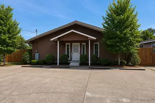 312 Elizabeth St, Cleveland, TX 77327 - Photo 3