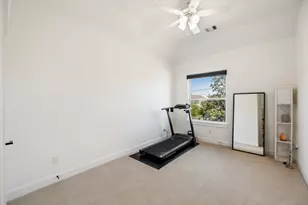817 W 19th St, Houston, TX 77008 - Photo 21