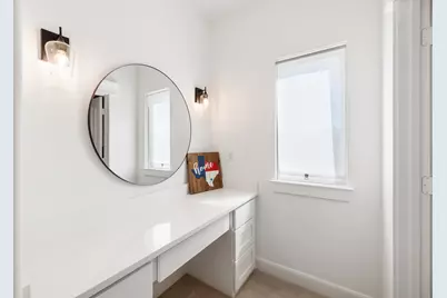 817 W 19th Street, Houston, TX 77008 - Photo 17