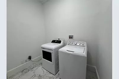 3215 Avenue P 1/2, Galveston, TX 77550 - Photo 13