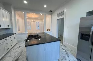 3215 Ave P 1/2, Galveston, TX 77550 - Photo 11