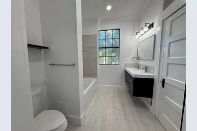 3215 Avenue P 1/2, Galveston, TX 77550 - Photo 21