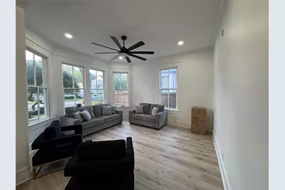 3215 Avenue P 1/2, Galveston, TX 77550 - Photo 3