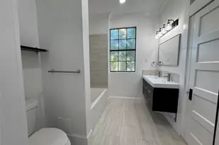 3215 Ave P 1/2, Galveston, TX 77550 - Photo 21