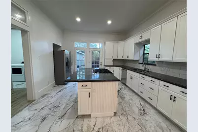 3215 Avenue P 1/2, Galveston, TX 77550 - Photo 7