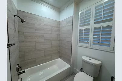 3215 Avenue P 1/2, Galveston, TX 77550 - Photo 15