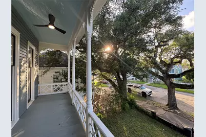 3215 Avenue P 1/2, Galveston, TX 77550 - Photo 25