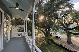 3215 Ave P 1/2, Galveston, TX 77550 - Photo 25