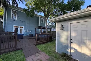 3215 Ave P 1/2, Galveston, TX 77550 - Photo 29