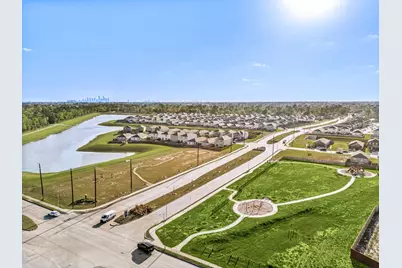 8015 Narrow Brook Way, Houston, TX 77016 - Photo 31