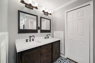 8015 Narrow Brook Way, Houston, TX 77016 - Photo 15