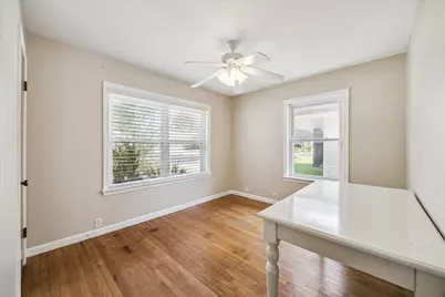 1727 Salford Drive, Houston, TX 77008 - Photo 11