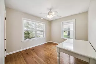 1727 Salford Dr, Houston, TX 77008 - Photo 11