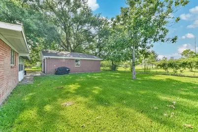 107 Sunset Heights Avenue, Dayton, TX 77535 - Photo 31