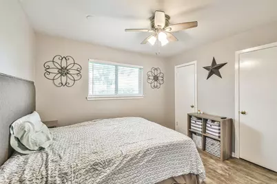 107 Sunset Heights Avenue, Dayton, TX 77535 - Photo 23