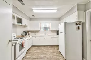 107 Sunset Heights Ave, Dayton, TX 77535 - Photo 13