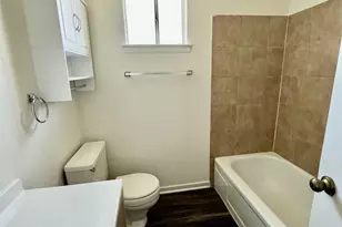 802 E Stadium Ct, Friendswood, TX 77546 - Photo 13