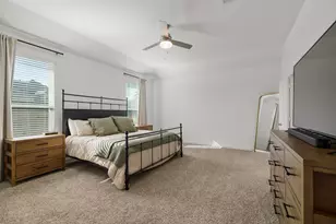 573 Newcomb Holw Dr, Conroe, TX 77304 - Photo 19