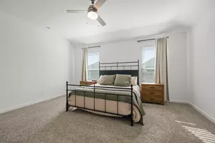 573 Newcomb Holw Dr, Conroe, TX 77304 - Photo 21