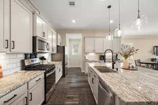 573 Newcomb Holw Dr, Conroe, TX 77304 - Photo 7