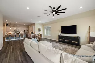 573 Newcomb Holw Dr, Conroe, TX 77304 - Photo 15