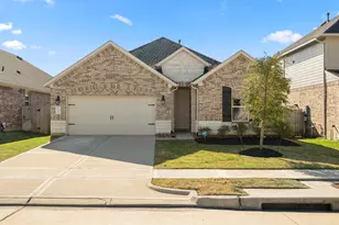 573 Newcomb Holw Dr, Conroe, TX 77304 - Photo 3
