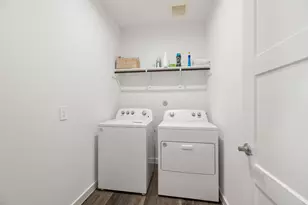 573 Newcomb Holw Dr, Conroe, TX 77304 - Photo 31