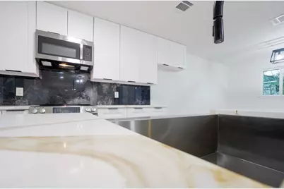 3510 Bellaire Boulevard, Houston, TX 77025 - Photo 19