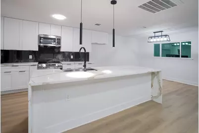 3510 Bellaire Boulevard, Houston, TX 77025 - Photo 3