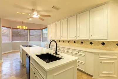 810 Ivy Wall Drive, Houston, TX 77079 - Photo 23