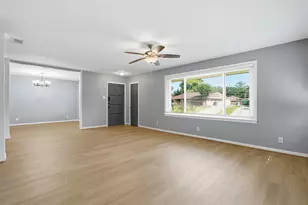 6111 Waltway Dr, Houston, TX 77008 - Photo 5