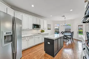 609 Forest Bend Ln, Friendswood, TX 77546 - Photo 19