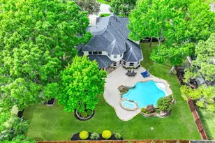 609 Forest Bend Ln, Friendswood, TX 77546 - Photo 1