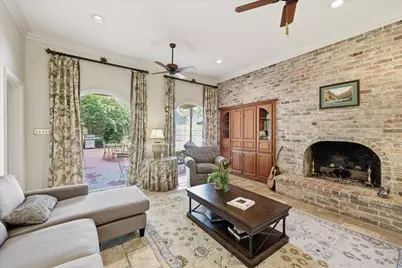 103 W Caldwood Drive, Beaumont, TX 77707 - Photo 11