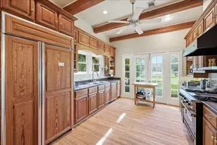 103 W Caldwood Dr, Beaumont, TX 77707 - Photo 9