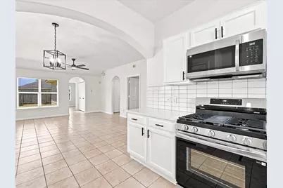 21139 Grandin Wood Court, Humble, TX 77338 - Photo 11
