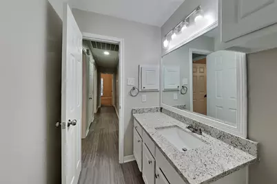10 Wimberly Way, Conroe, TX 77385 - Photo 17