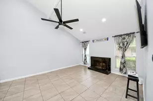 9314 Westwood Village Dr, Houston, TX 77036 - Photo 3