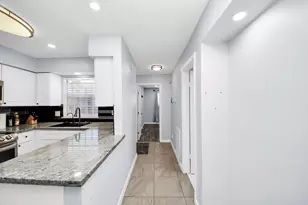 9314 Westwood Village Dr, Houston, TX 77036 - Photo 17