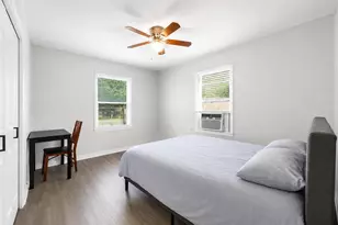 218 Hoffman St, Houston, TX 77020 - Photo 11