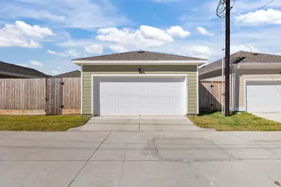 2505 S Houston Avenue, Pearland, TX 77581 - Photo 23